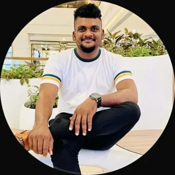 Mr Enosh Roshen, founder of CeylonGoBikes